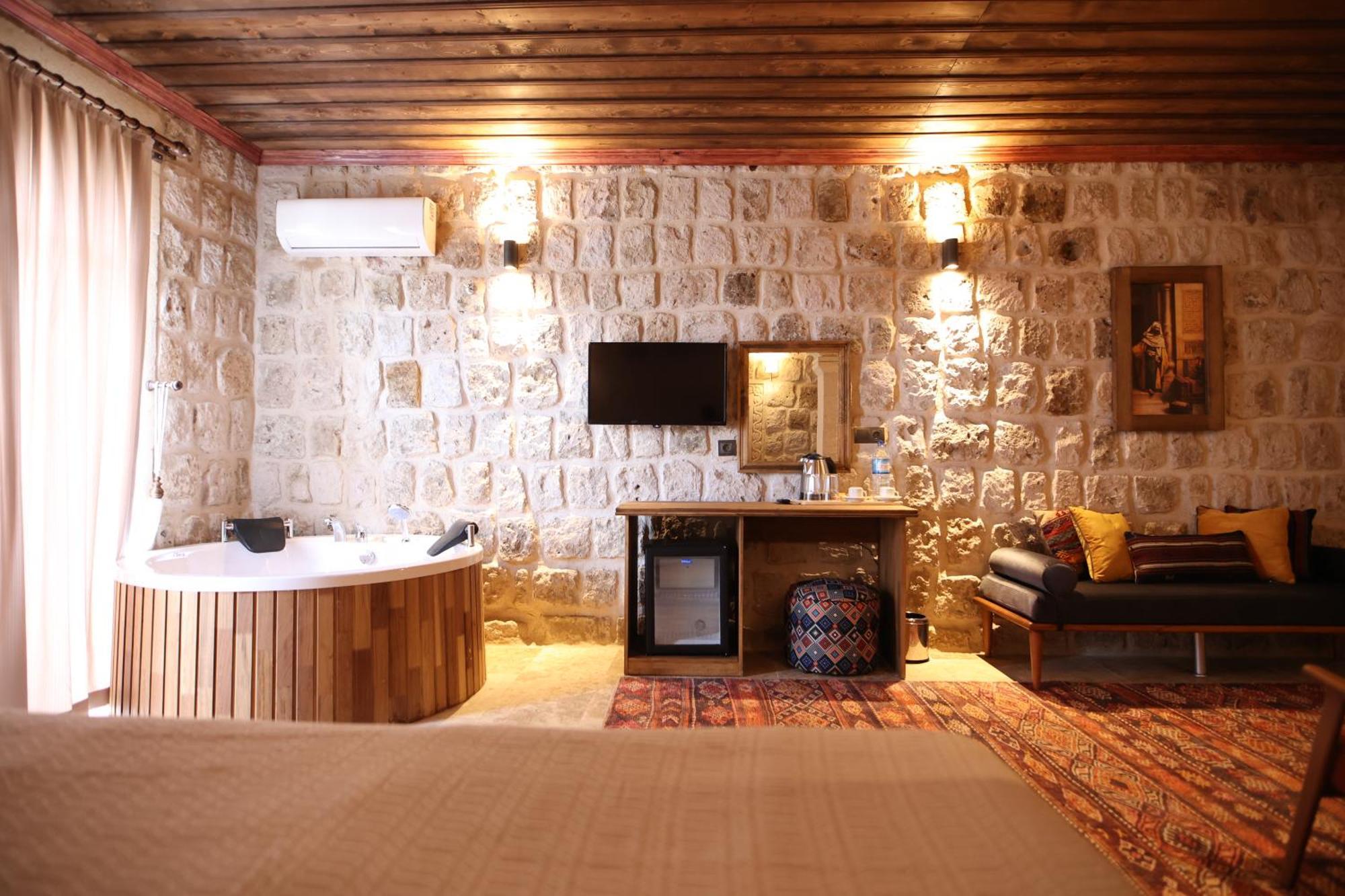 אורגופ Cappadocia Vita Cave Hotel מראה חיצוני תמונה